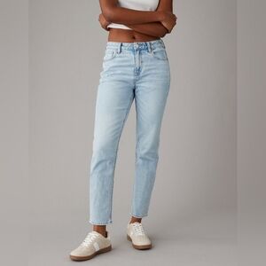 AEO Strigid 90s Straight Jeans Size 8 Regular